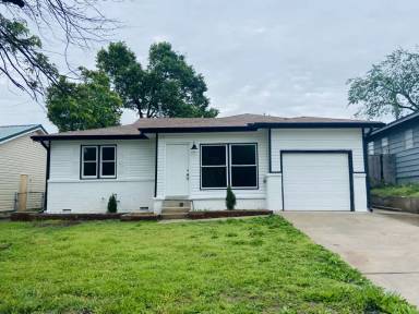 Main picture of 6522 E 8th St