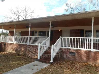 Main picture of 3067 India Hook Rd