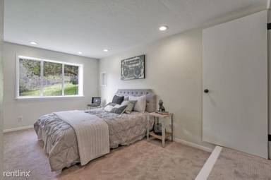 Main picture of 196 Bonnie Ln