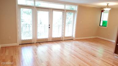 Main picture of 120 Alden Ave NW