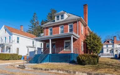Main picture of 34 Montrepose Ave