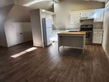 Main picture of 507 1/2 Figueroa St