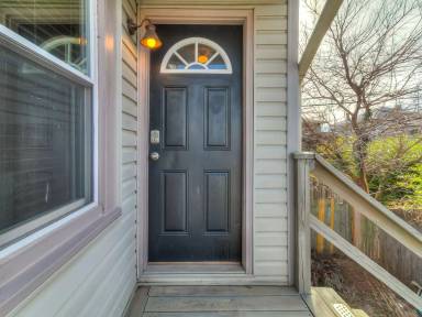 Main picture of 1006 NW 35th St