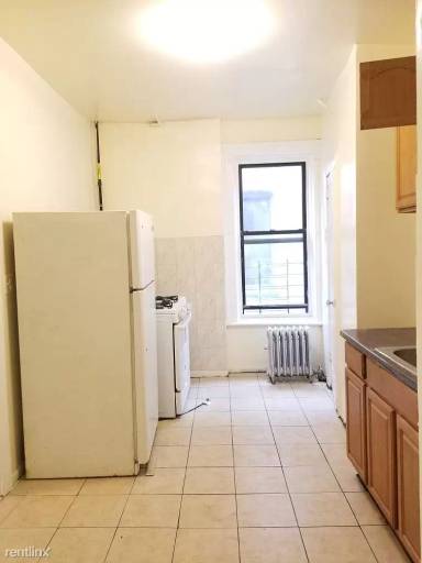 Main picture of 378 Montgomery St