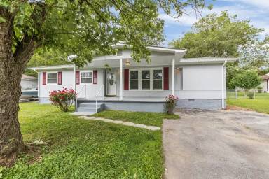 Main picture of 1316 W Sherry Dr