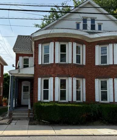 Main picture of 7 W Hanover St
