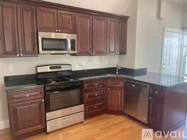 Main picture of 118 College Ave