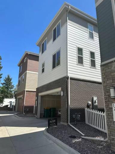 Main picture of 12884 E Dickenson Ave
