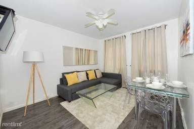 Main picture of 320 W 36th St