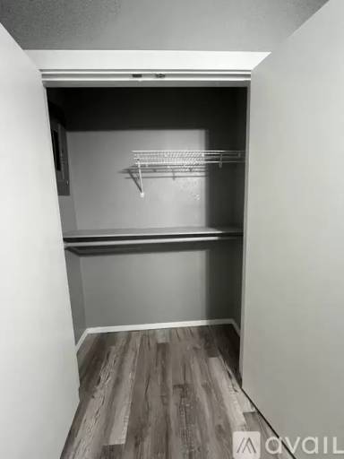 Main picture of 607 Aspenway Cir