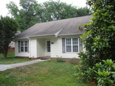 Main picture of 428 Shadybrook Rd