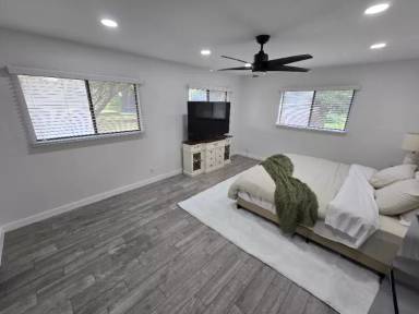 Main picture of 4215 Summer Breeze Ln