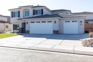 Main picture of 3332 E Livia Dr