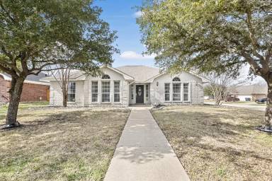 Main picture of 1317 Baywood Ln