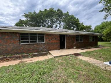 Main picture of 18642 County Road 1500