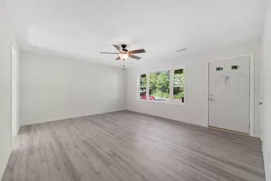Main picture of 1504 June Ln
