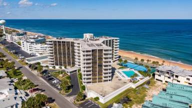 Main picture of 3580 S Ocean Shore Blvd
