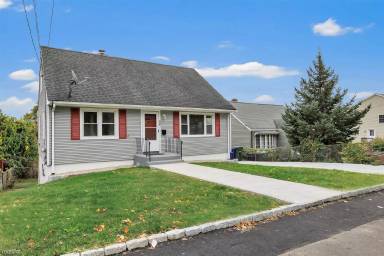 Main picture of 176 Dayton Rd