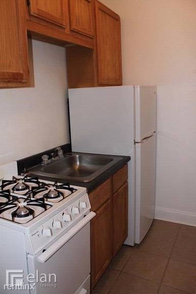 Main picture of 839 W Sheridan Rd Apartments