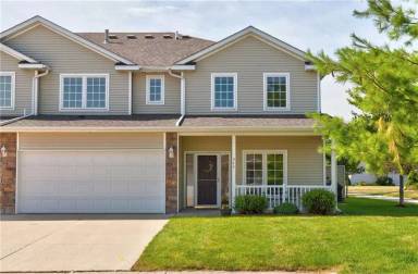 Main picture of 946 Red Hawk Way SE