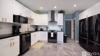 Main picture of 1831 Harmon St