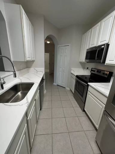 Main picture of Point Meadows Place Condominiums