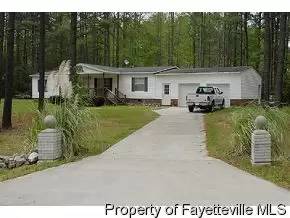 Main picture of 104 Poplar Mills Dr