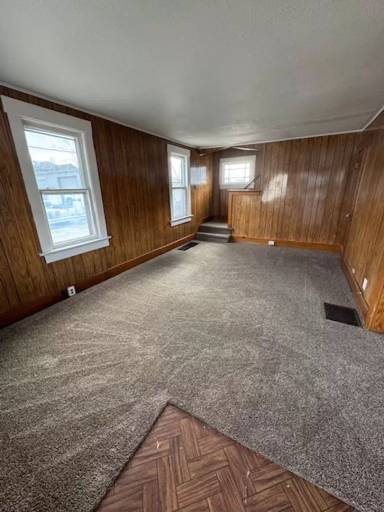 Main picture of 419 Spring St