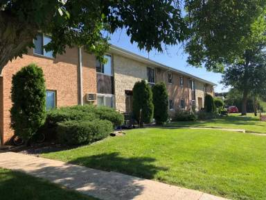Main picture of 6450 W Norwich Ave