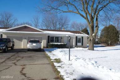 Main picture of 4733 Kingswood Dr