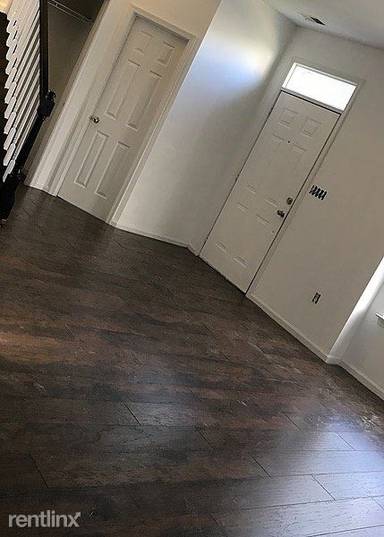 Main picture of 2501 Dowitcher Ct