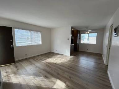 Main picture of 4223 5th Ave
