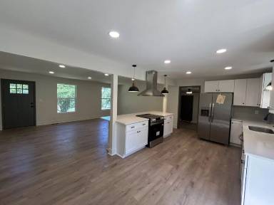 Main picture of 1783 Warfield Dr