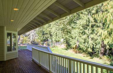 Main picture of 101 Mockingbird Ln
