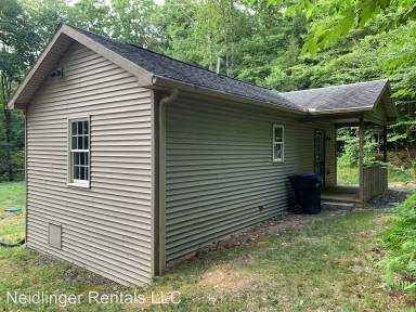 Main picture of 233 Ravine Ln