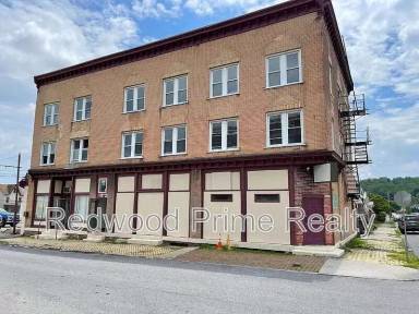 Main picture of 2901 Maple Ave