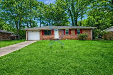 Main picture of 740 Tara Cir SE
