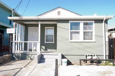 Main picture of 9903 Walnut St