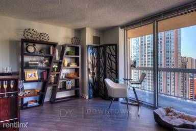 Main picture of 500 N State St