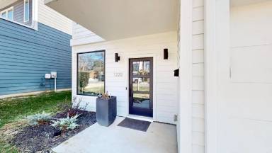 Main picture of 1220 Lomax Ave