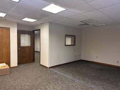 Main picture of 100 Anchor Rd