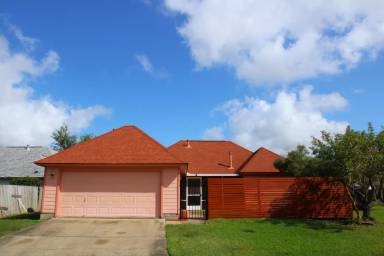 Main picture of 147 Silverbell Cir