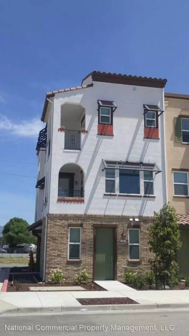 Main picture of 2756 Goble Ln