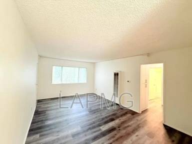 Main picture of 3323 Cazador St