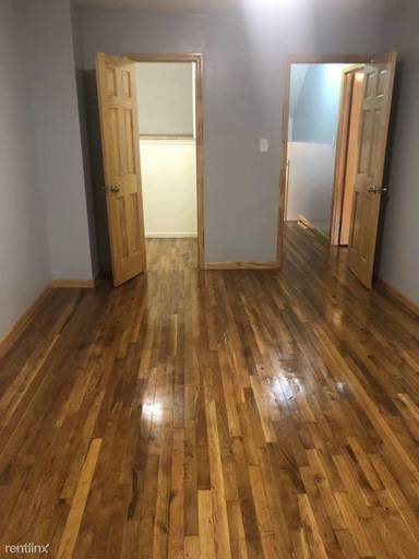 Main picture of 1519 W 7th St