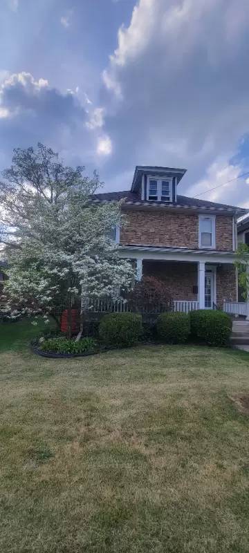 Main picture of 915 Wilson Ave