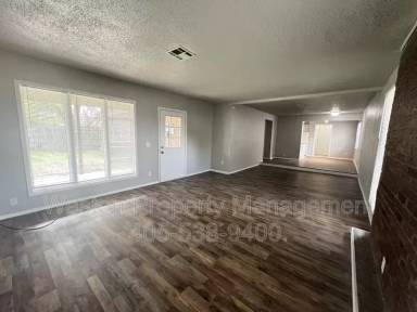 Main picture of 1037 NW 1st St