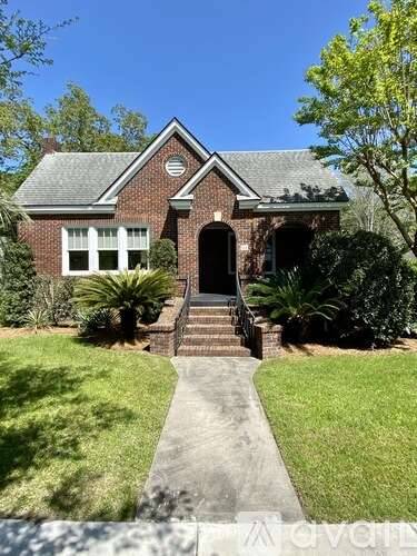 Main picture of 968 Ashley Ave