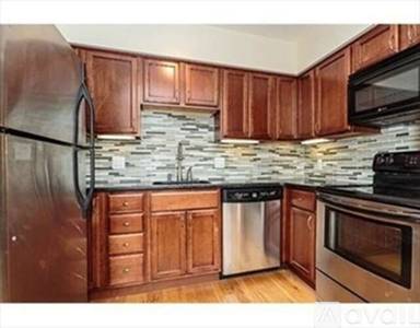 Main picture of 106 13th St