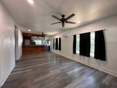 Main picture of 707 Avenue G